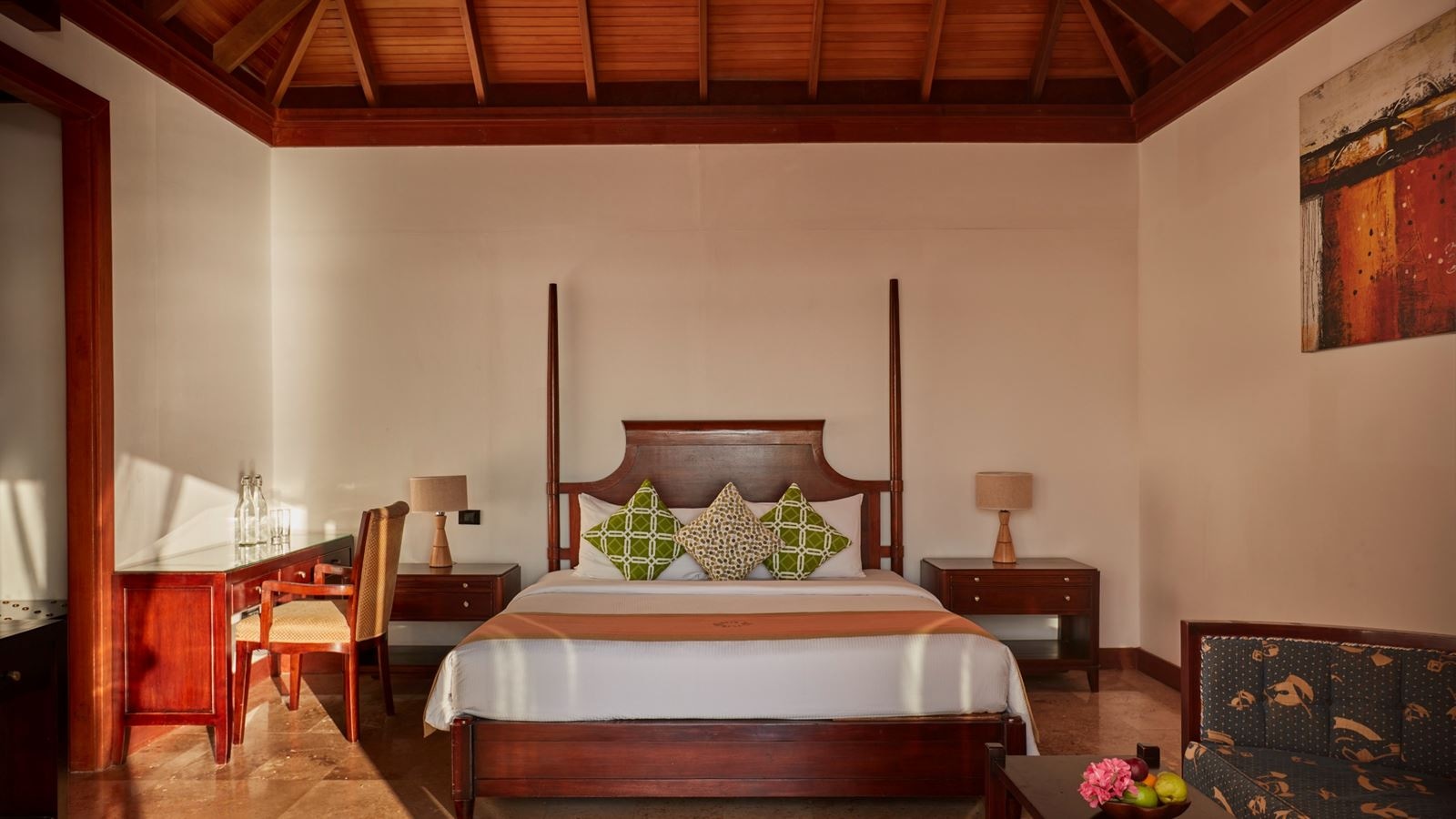 rooms-deluxe-water-villa