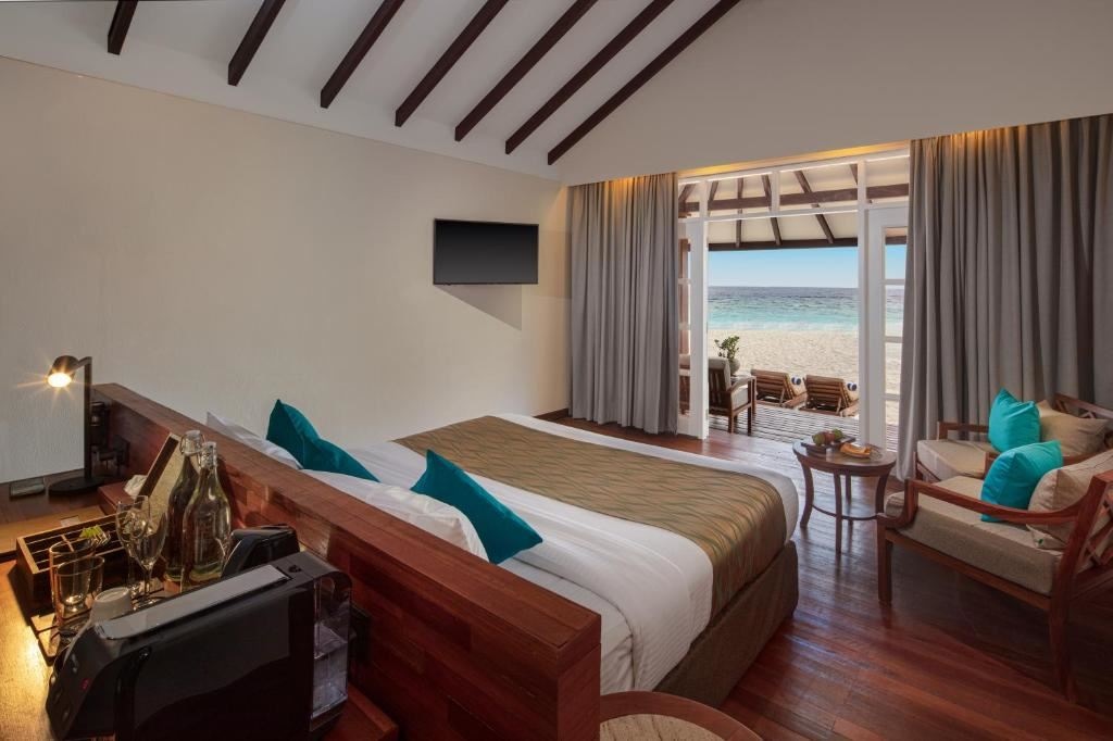 rooms-deluxe-sunset-beach-villas