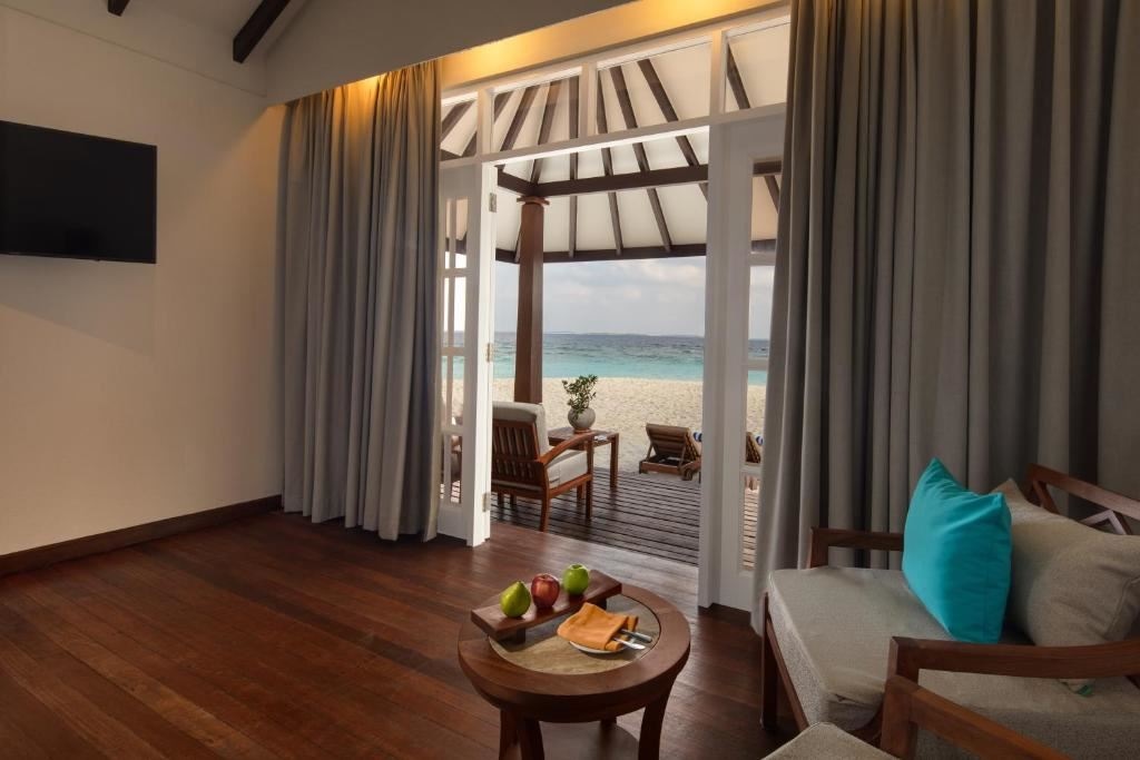 rooms-deluxe-sunset-beach-villas