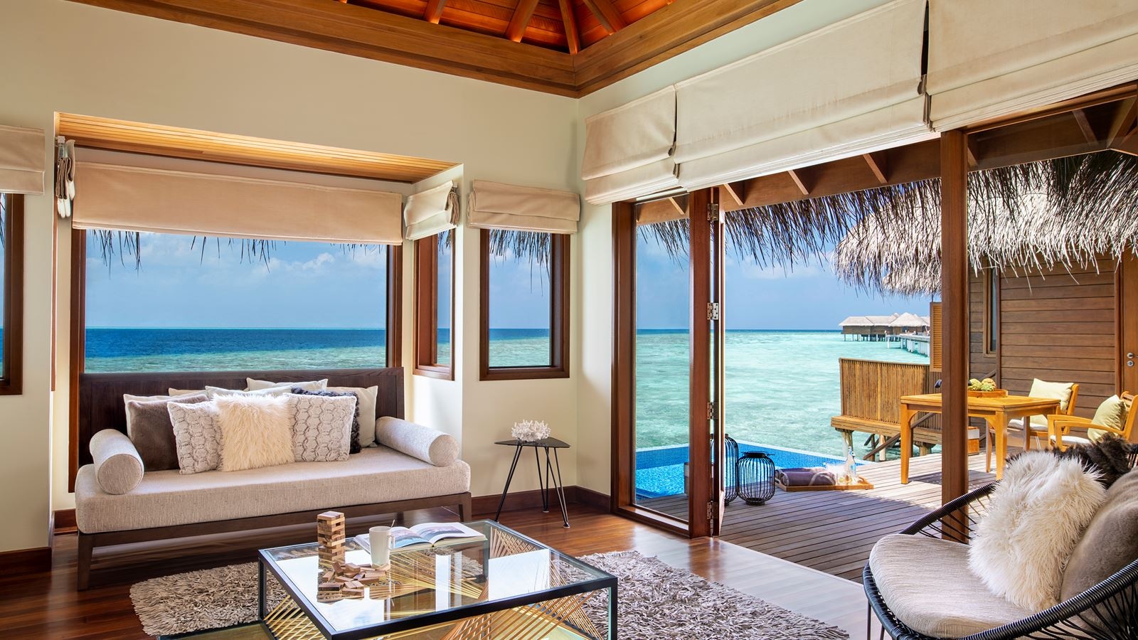 rooms-ocean-bungalow-with-pool