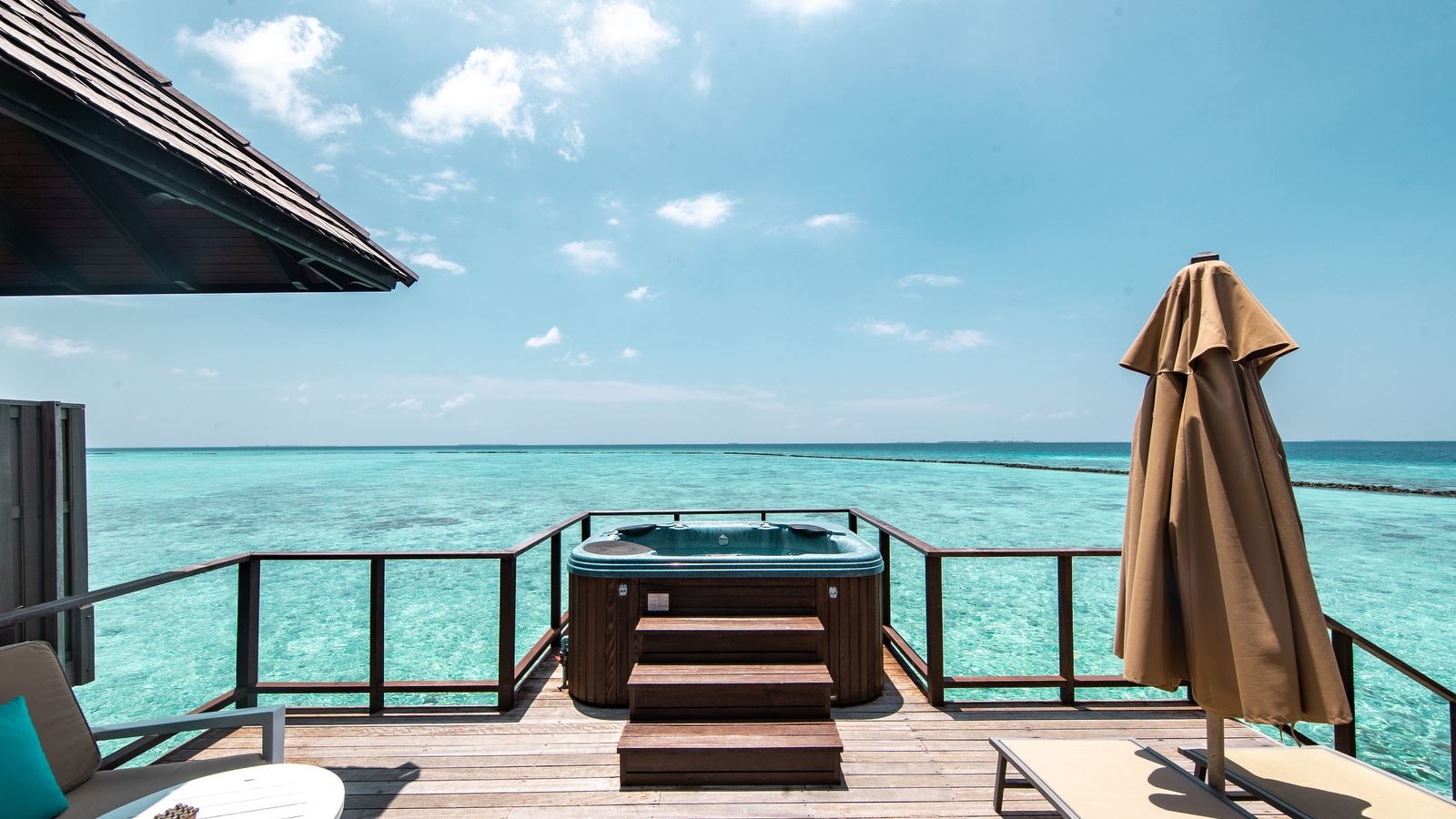 rooms-horizon-water-villa