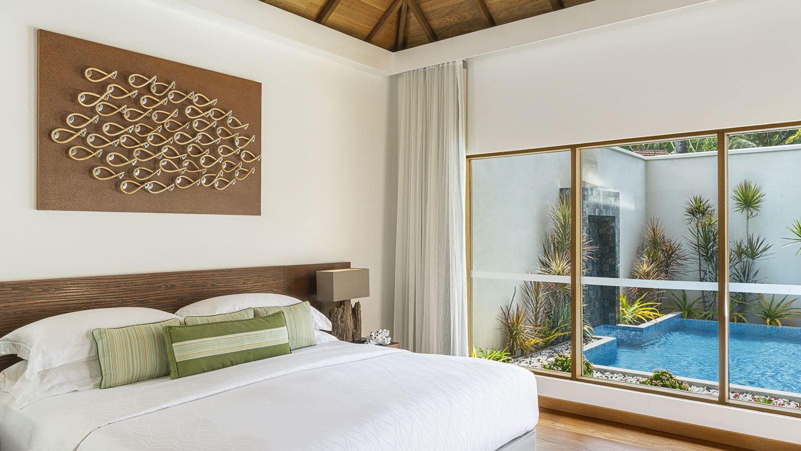 rooms-deluxe-pool-villa