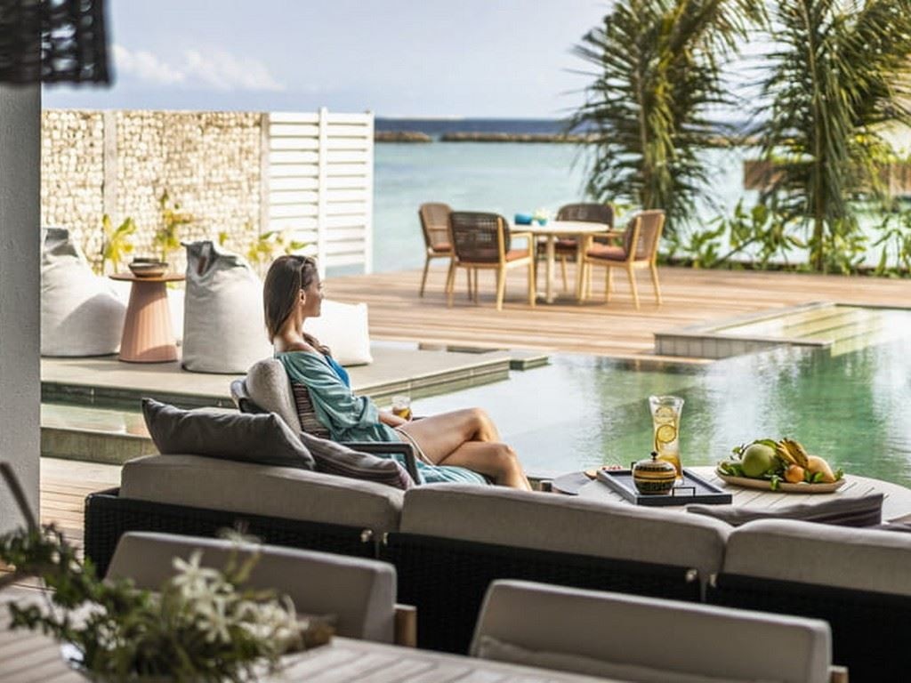 rooms-two-bedroom-oceanfront-bungalowpartial-sea-view