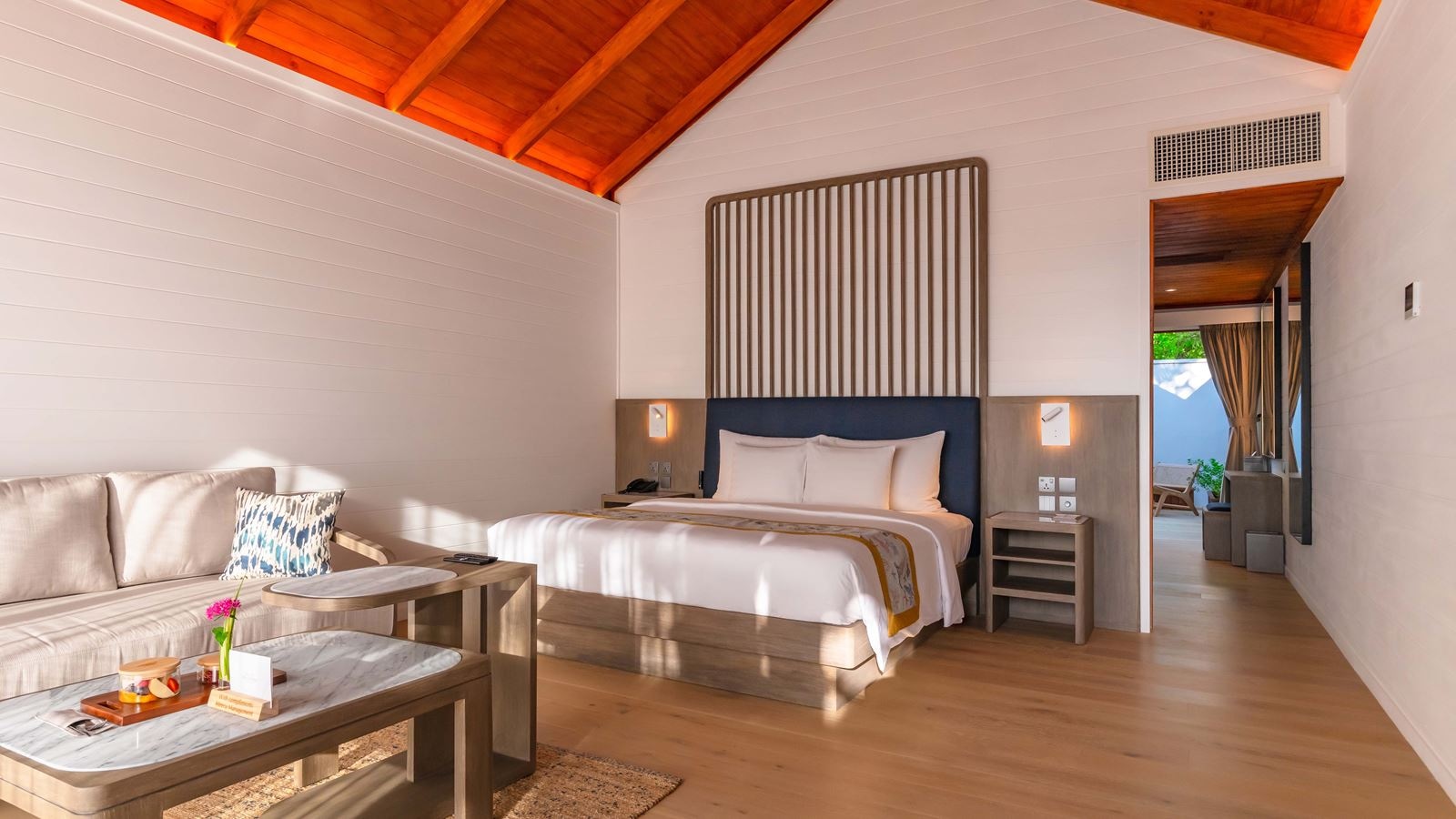 rooms-beach-pool-villa