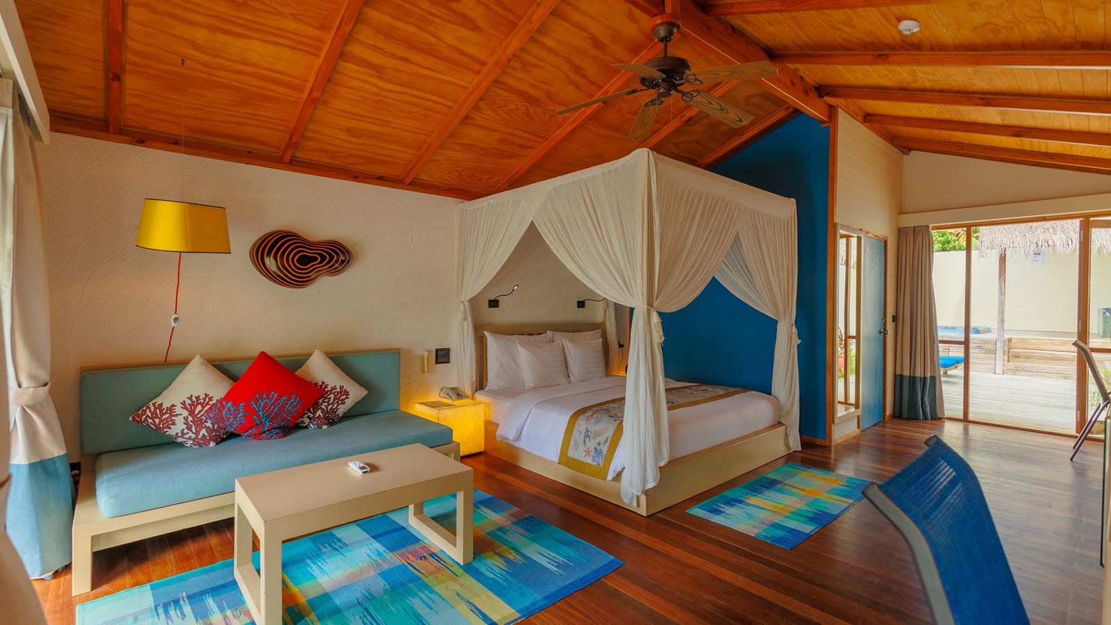 rooms-jacuzzi-beach-villa-18+-adults-only