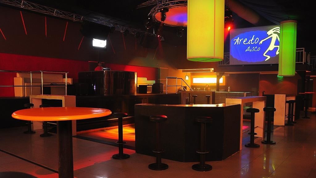 bars-areito-disco