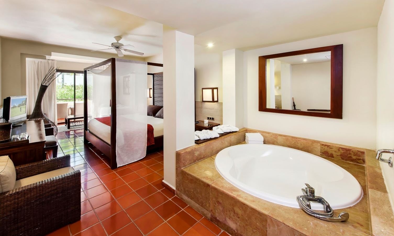 rooms-superior-junior-suite