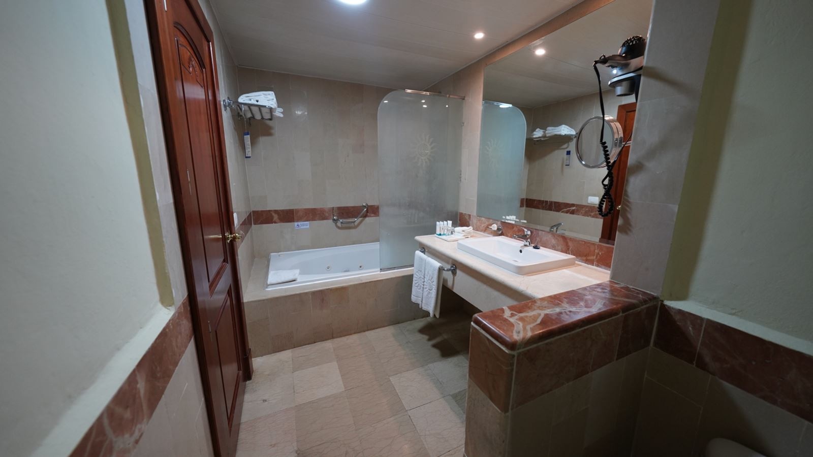 rooms-junior-suite-superior