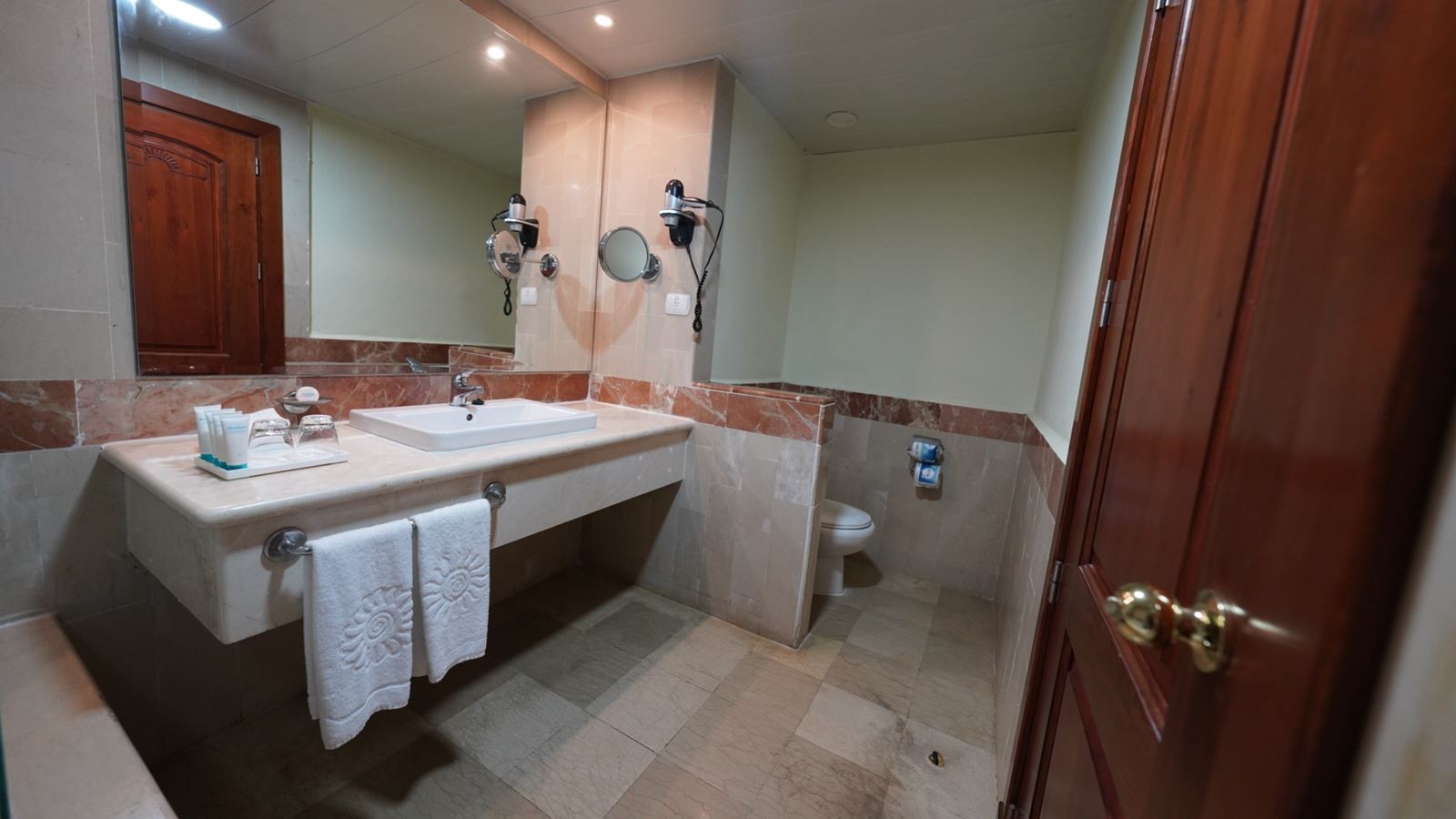 rooms-junior-suite-superior