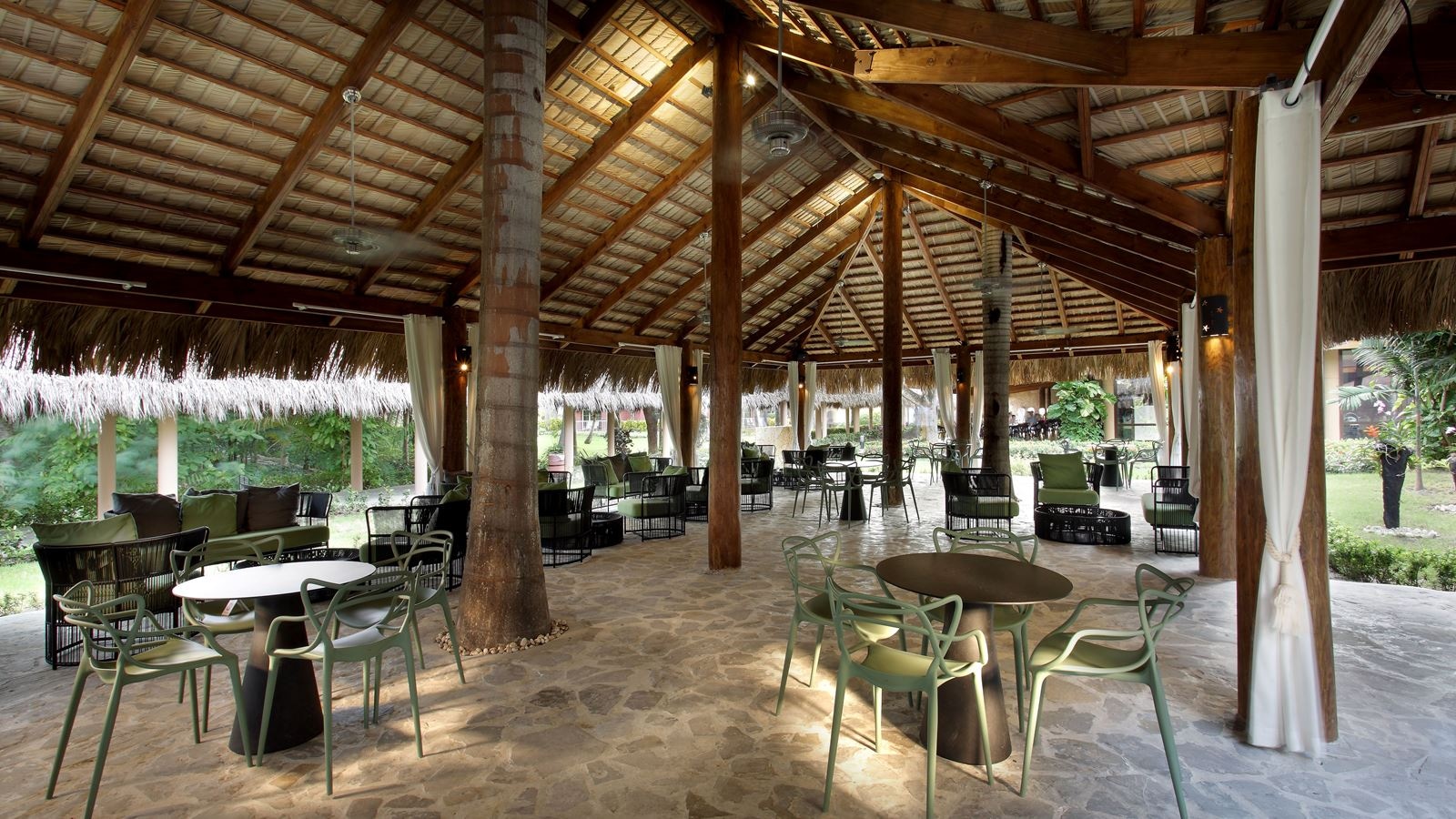 bars-lobby-bar-caoba