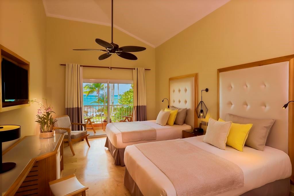 rooms-deluxe-beach-side