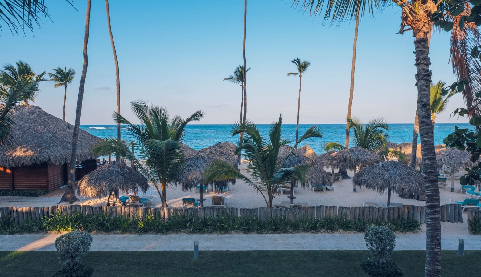 rooms-junior-suite-ocean-front