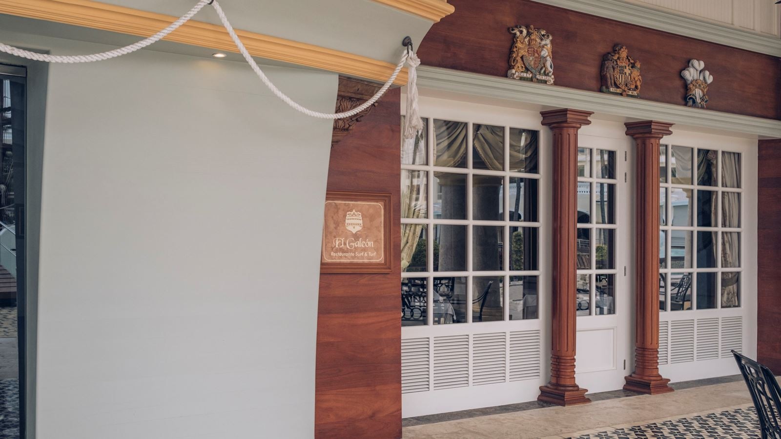restaurants-el-galeón-surf--turf-restaurant