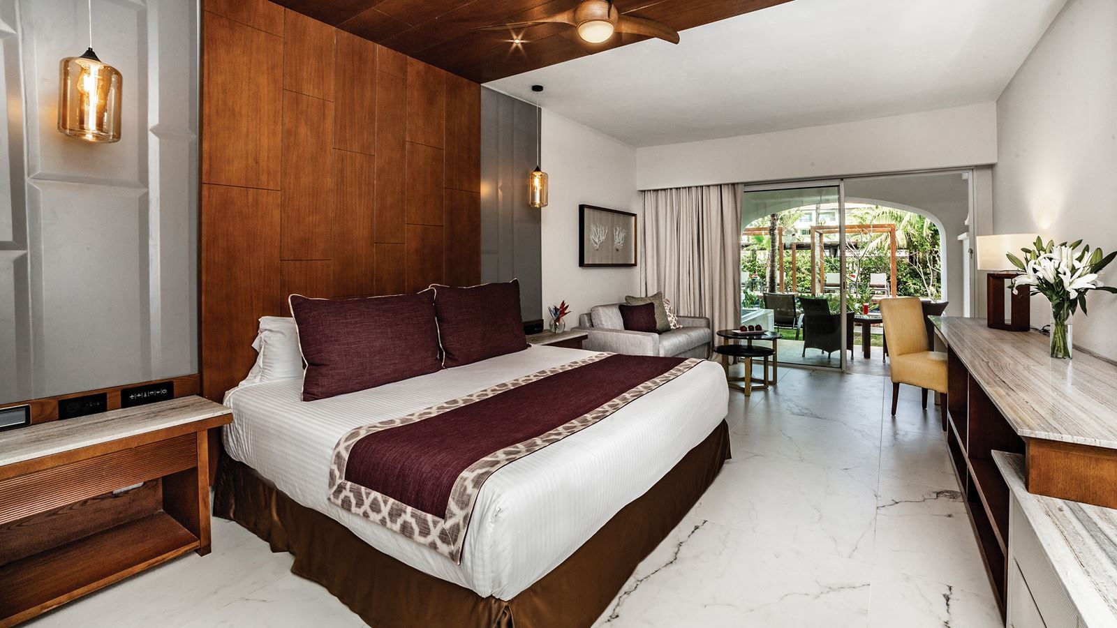 rooms-preferred-club-junior-suite-swip-um