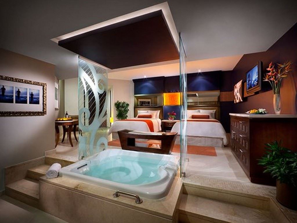 rooms-caribbean-diamond-suite-classic