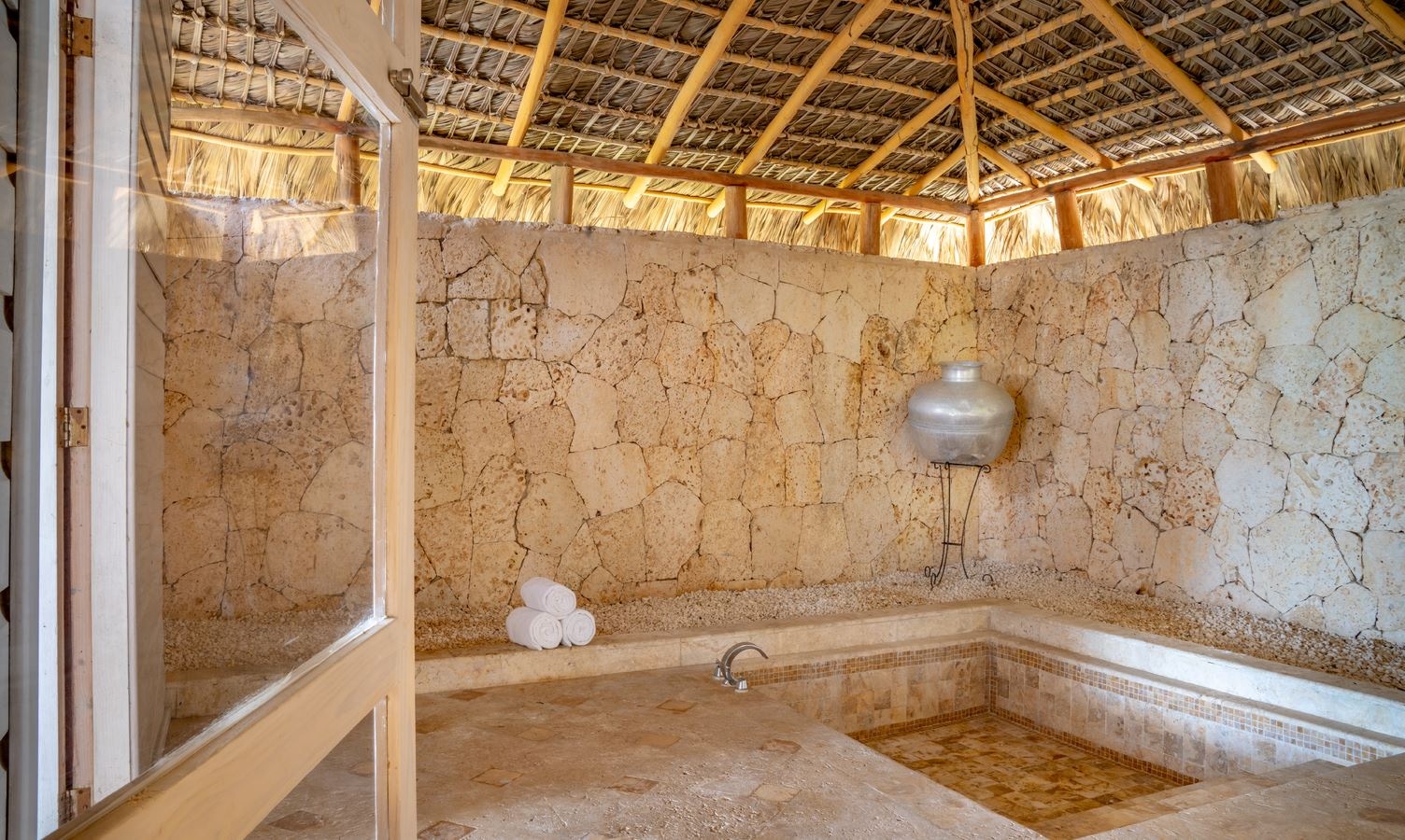 rooms-king--queen-villa