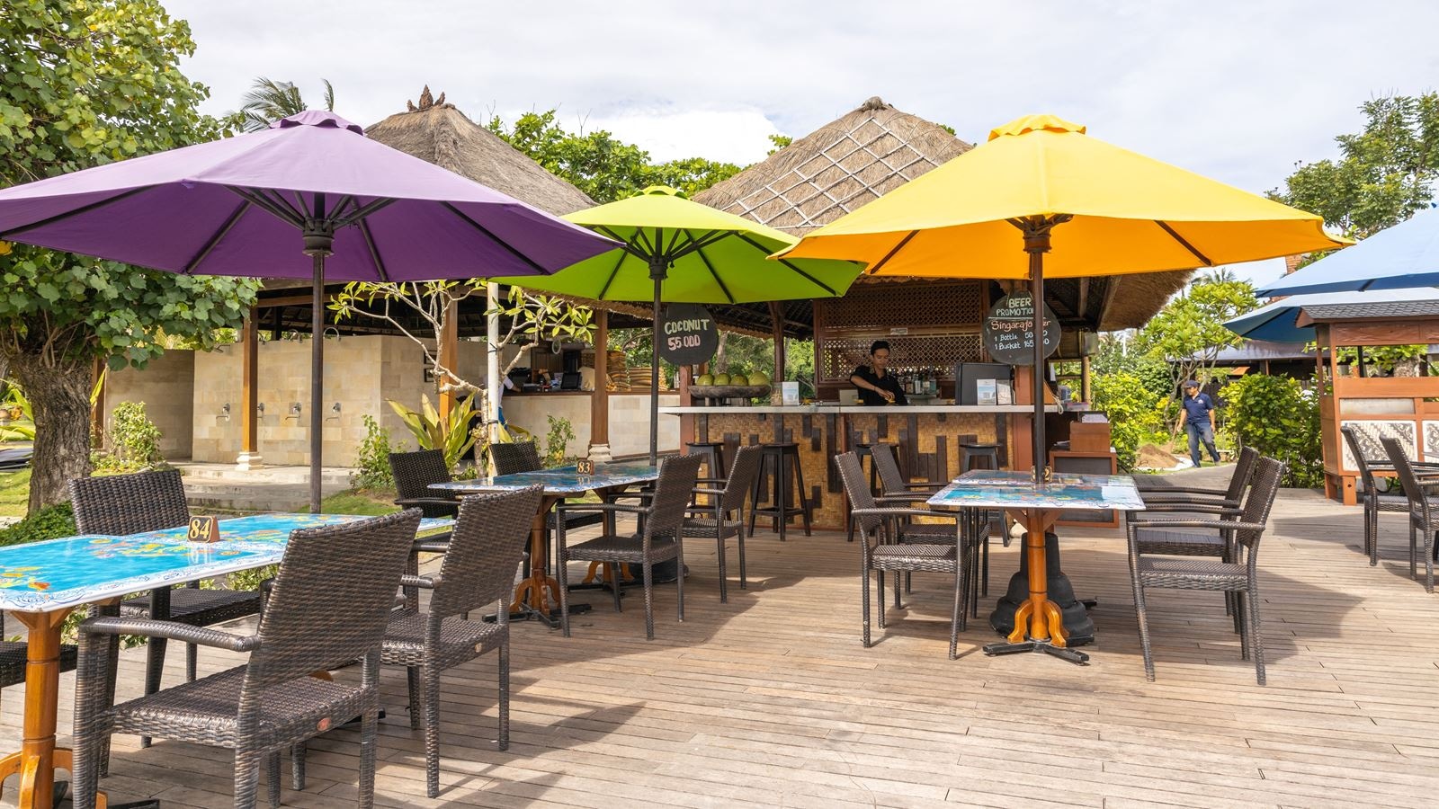 bars-ayodya-beach-bar-and-grill