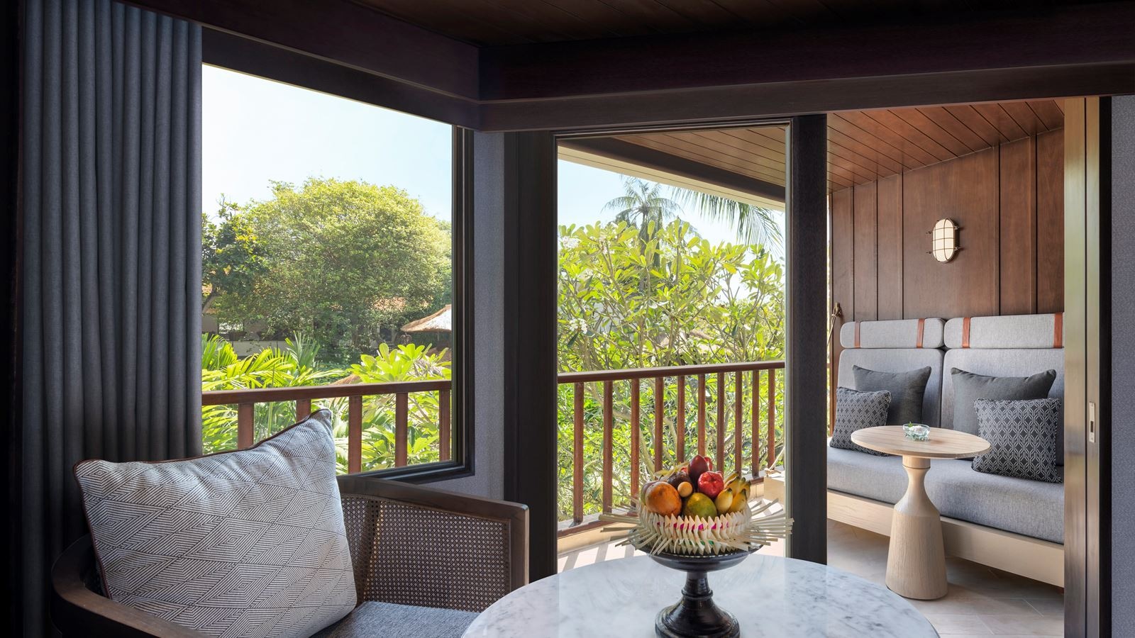 rooms-deluxe-garden-view