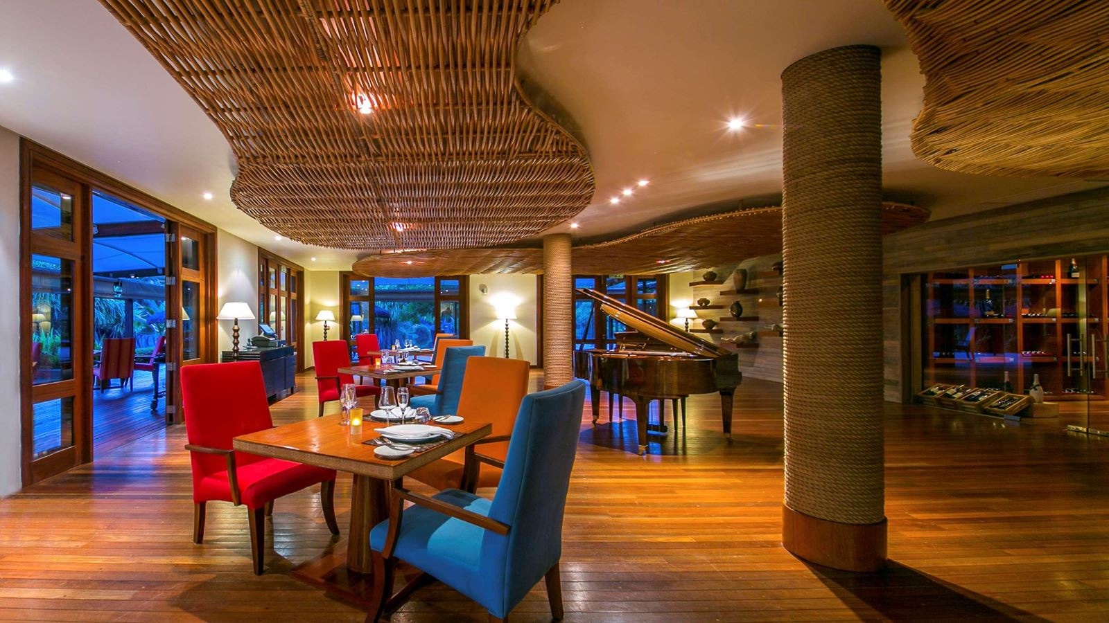 restaurants-restaurants