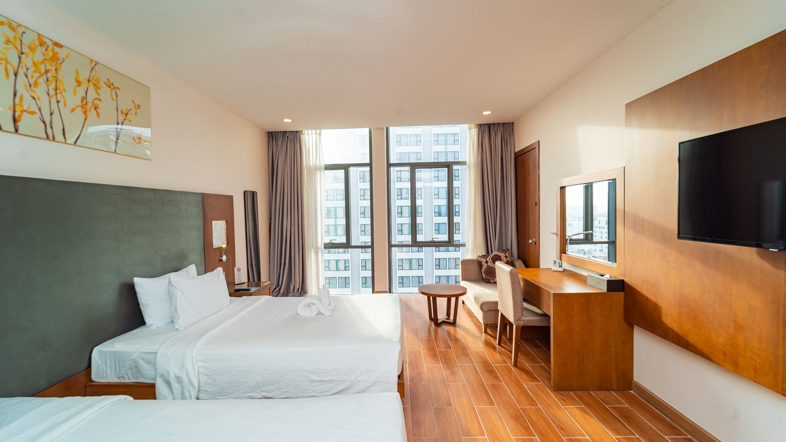 rooms-room-superior-city-view-with-window