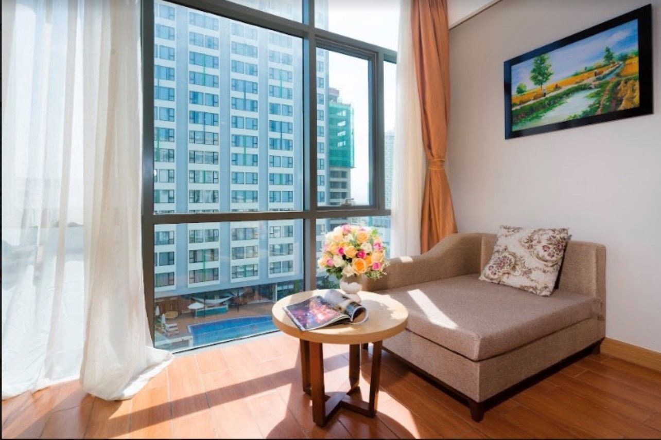 rooms-room-superior-city-view-with-window