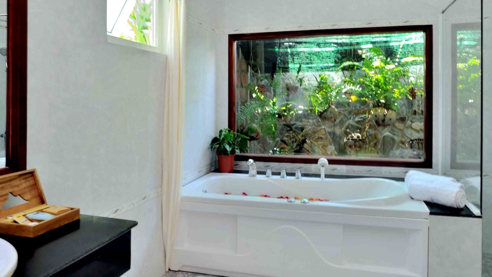 rooms-de-century-suite-child-without-extra-bed