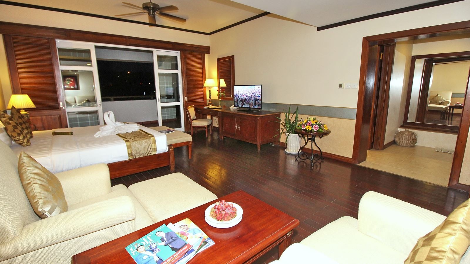 rooms-novela-suite-city-view