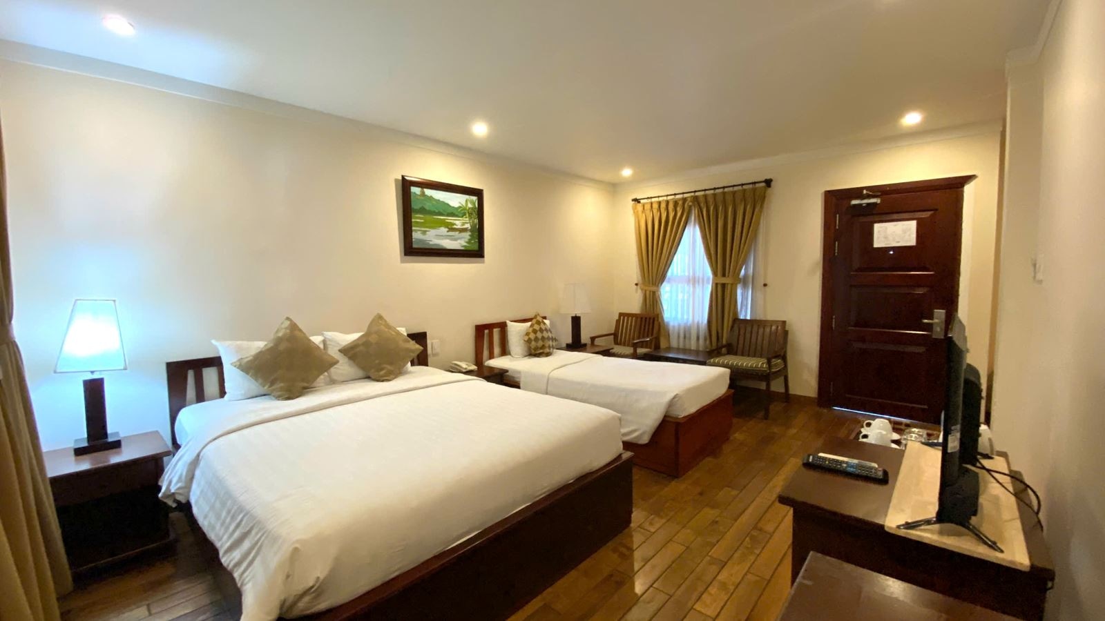 rooms-senior-deluxe-child-without-extra-bed