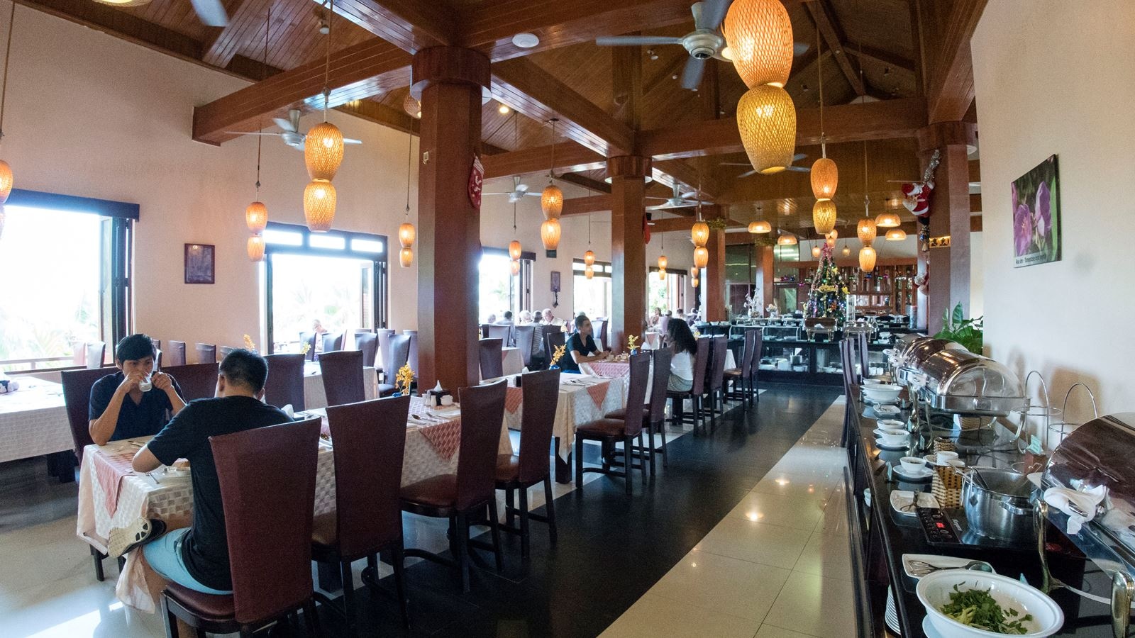 restaurants-saigon-restaurant