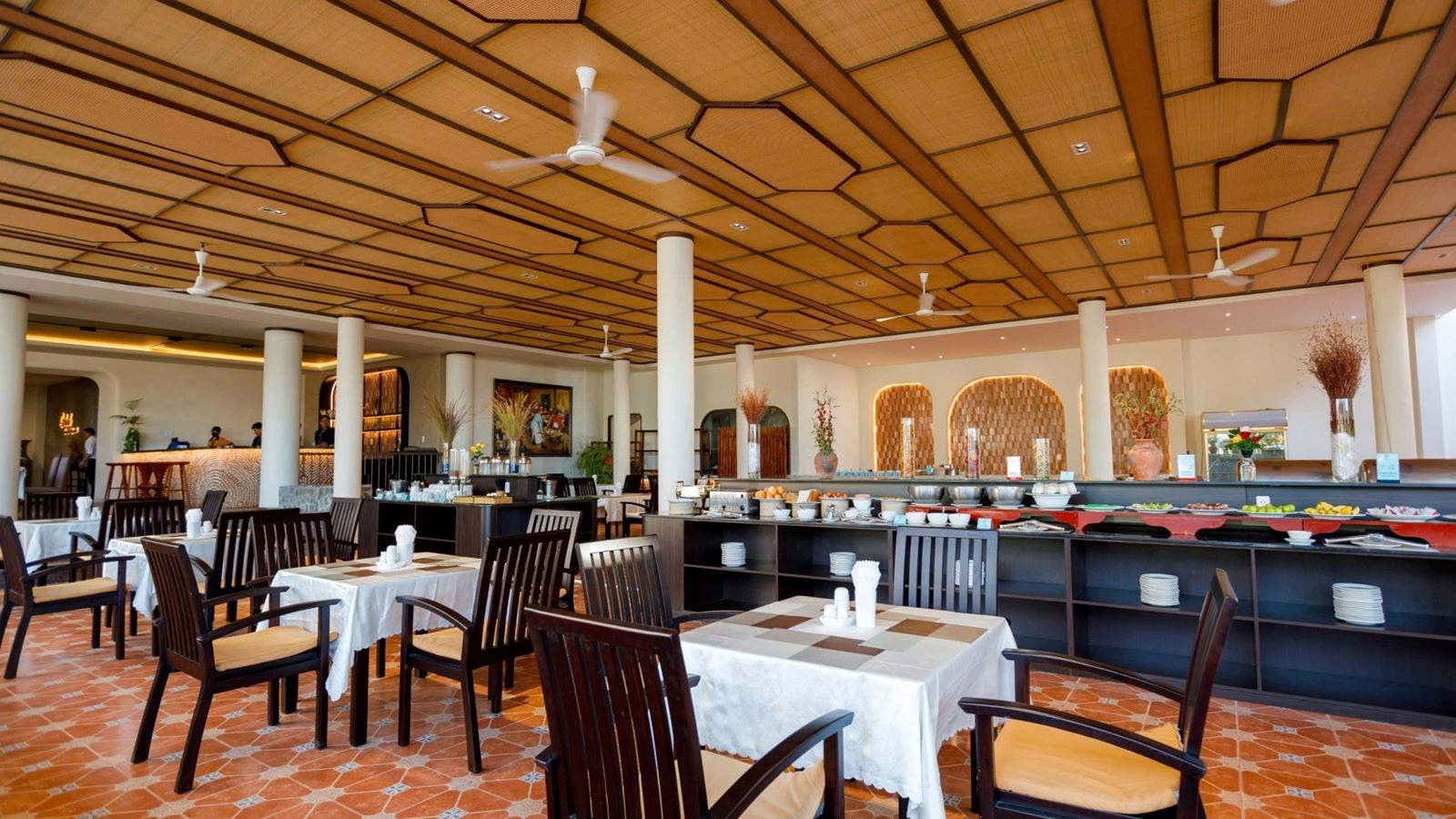 restaurants-restaurants