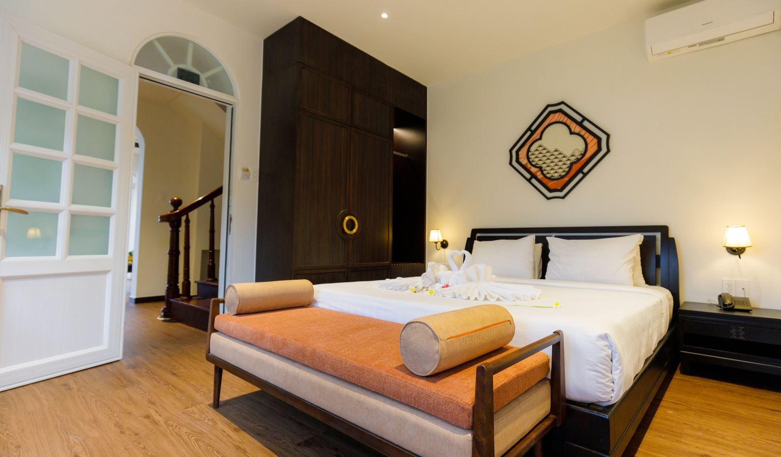 rooms-3bedroom-family-villa