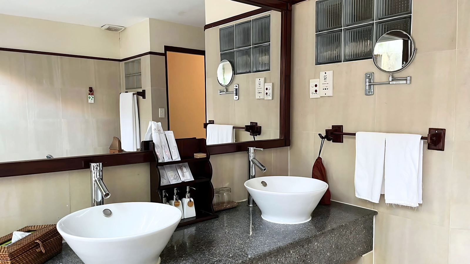 rooms-garden-view-bungalow