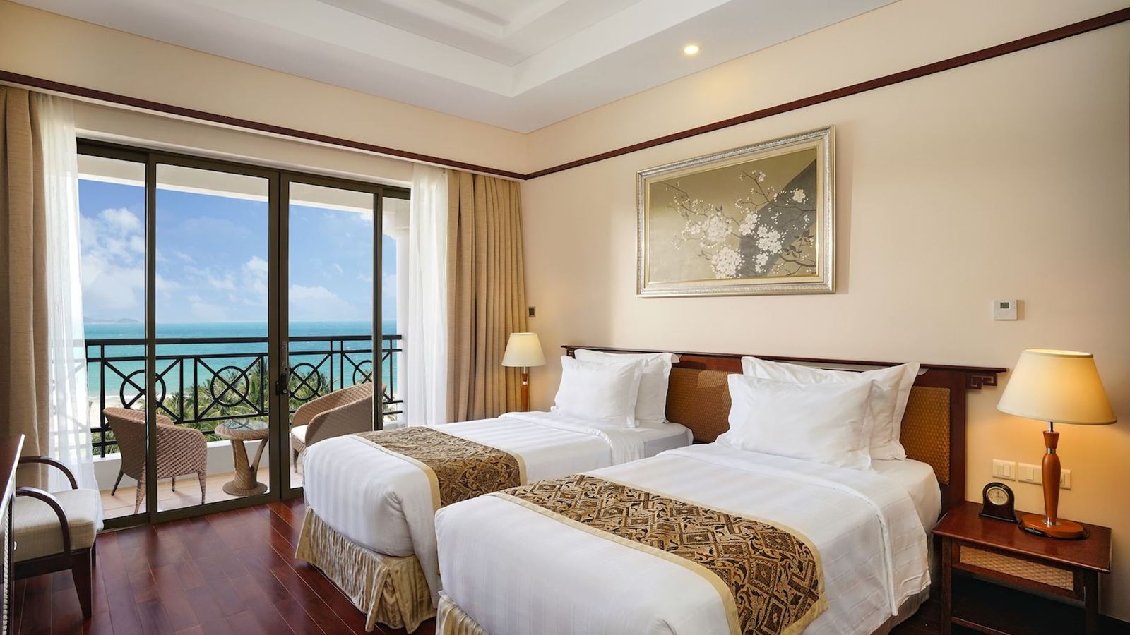 rooms-deluxe-ocean-view-child-without-extra-bed