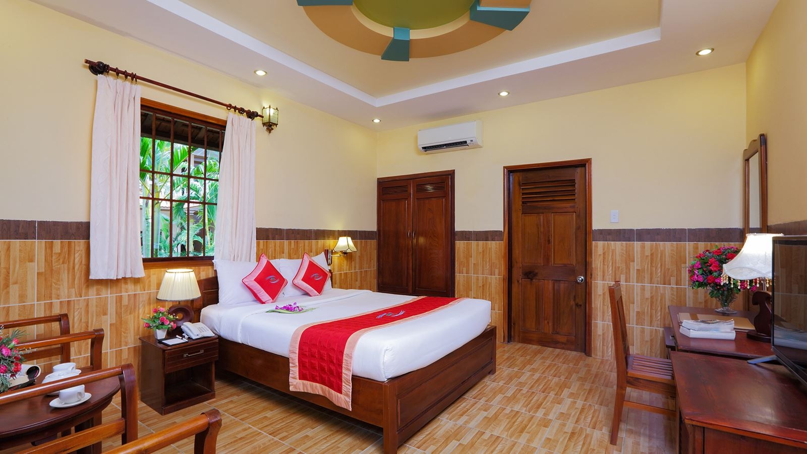 rooms-bungalow-garden-view