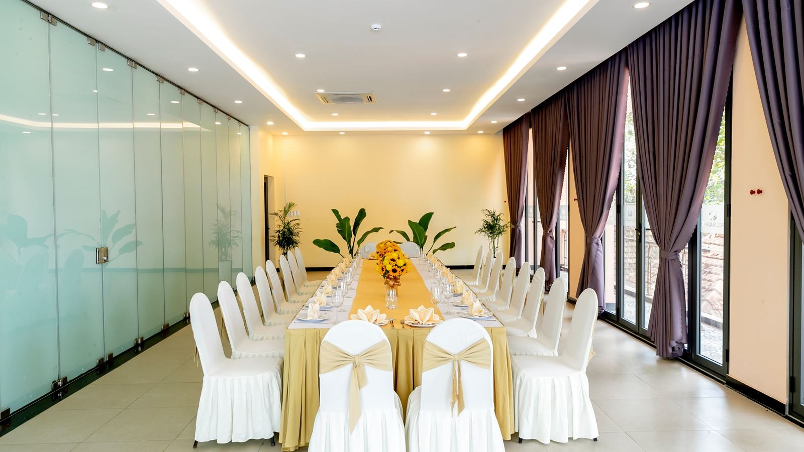 restaurants-kim-hoa-restaurant