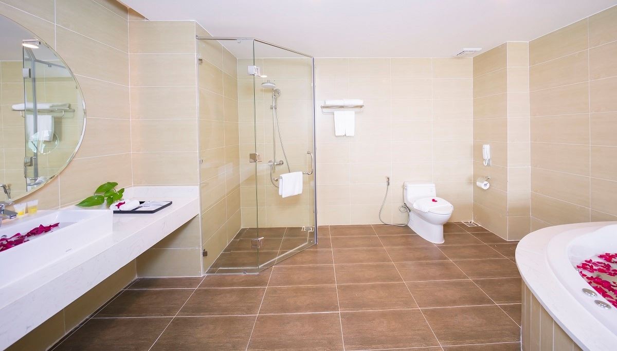 rooms-executive-suite-with-balcony