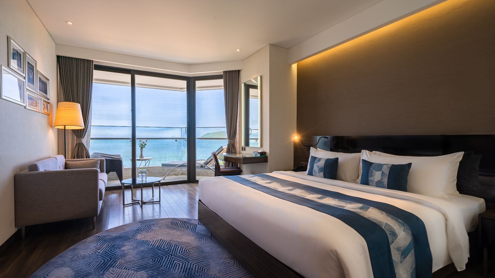 rooms-executive-balcony-ocean-view-child-without-extra-bed