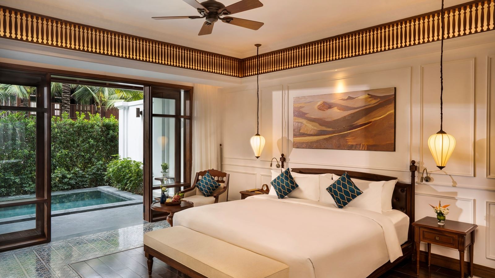 rooms-private-pool-suite