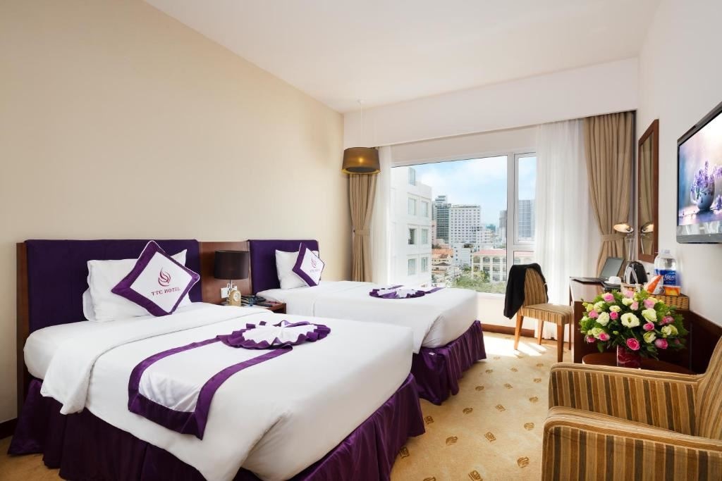 rooms-superior-city-view-child-without-extra-bed