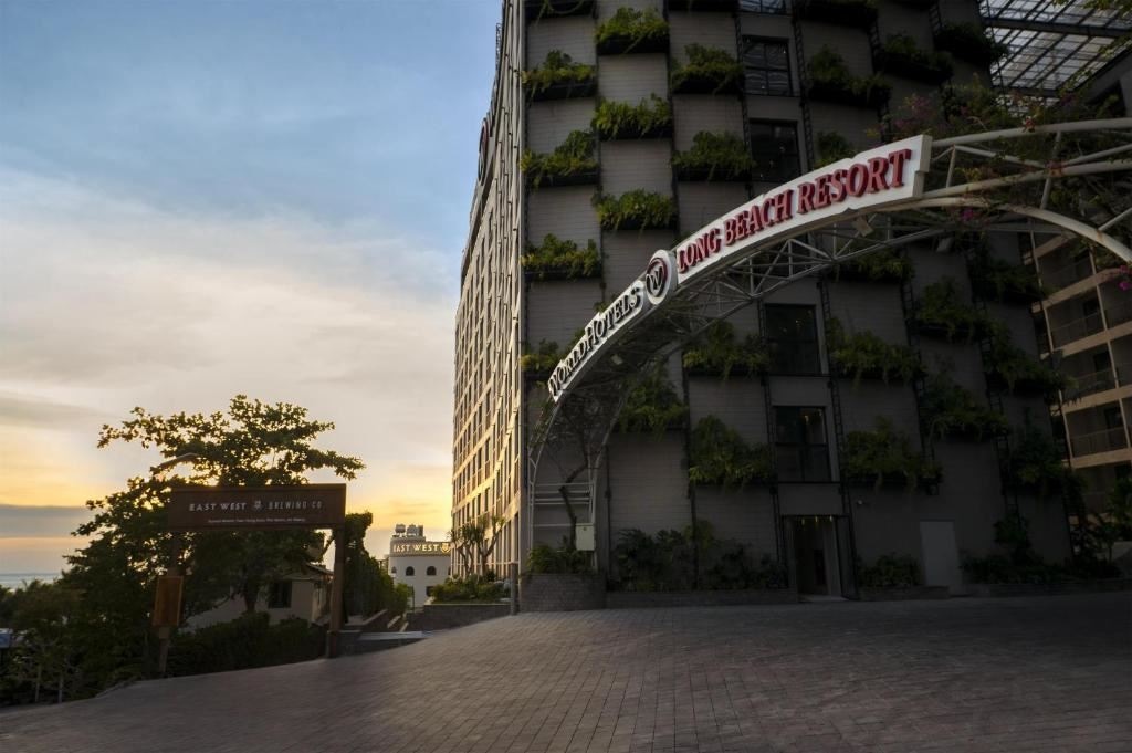 general-main-building