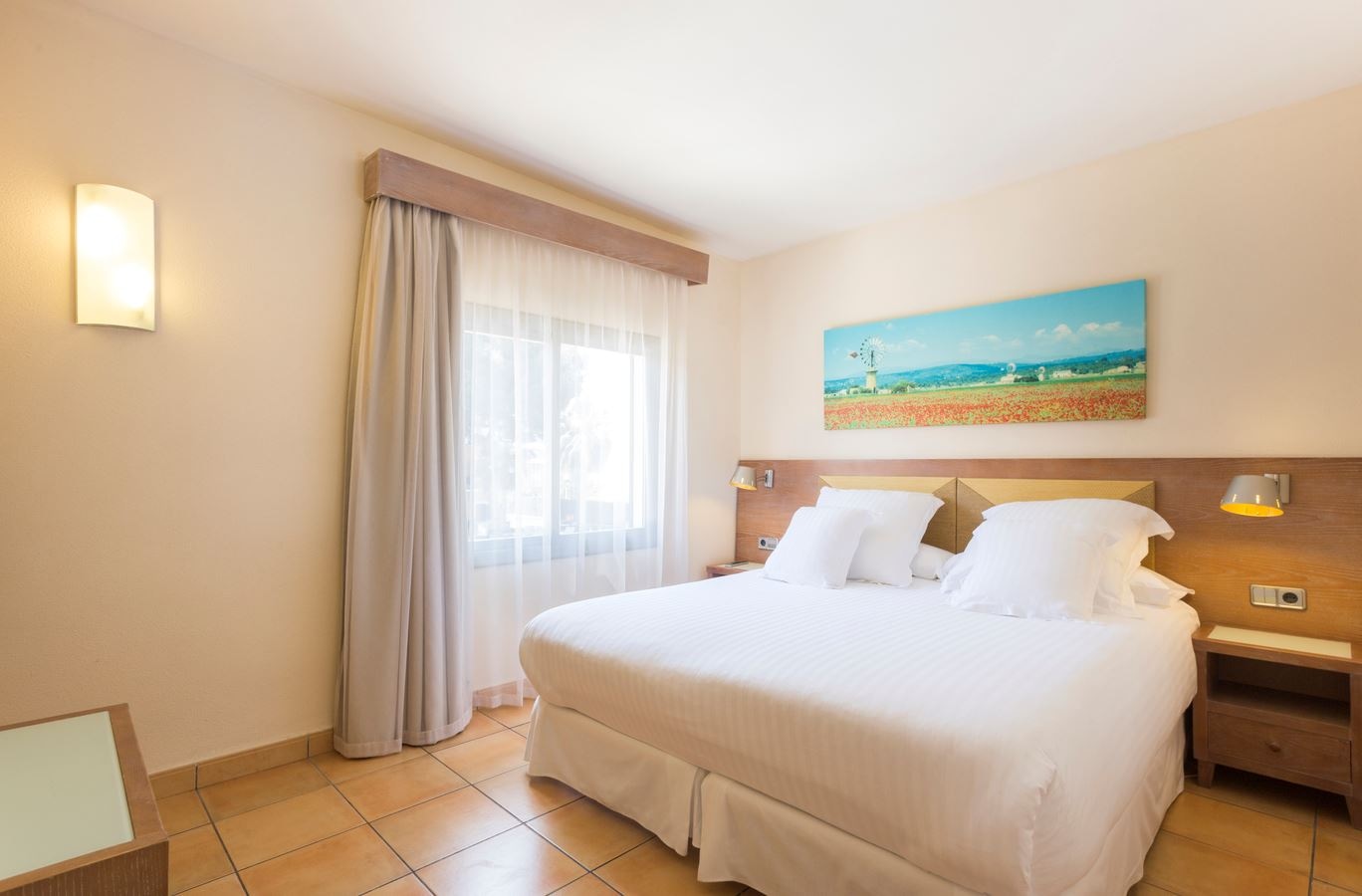 rooms-room-single-balcony-or-terrace