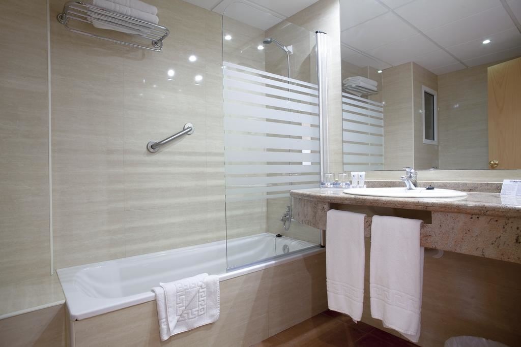 rooms-standard-room-balcony-or-terrace