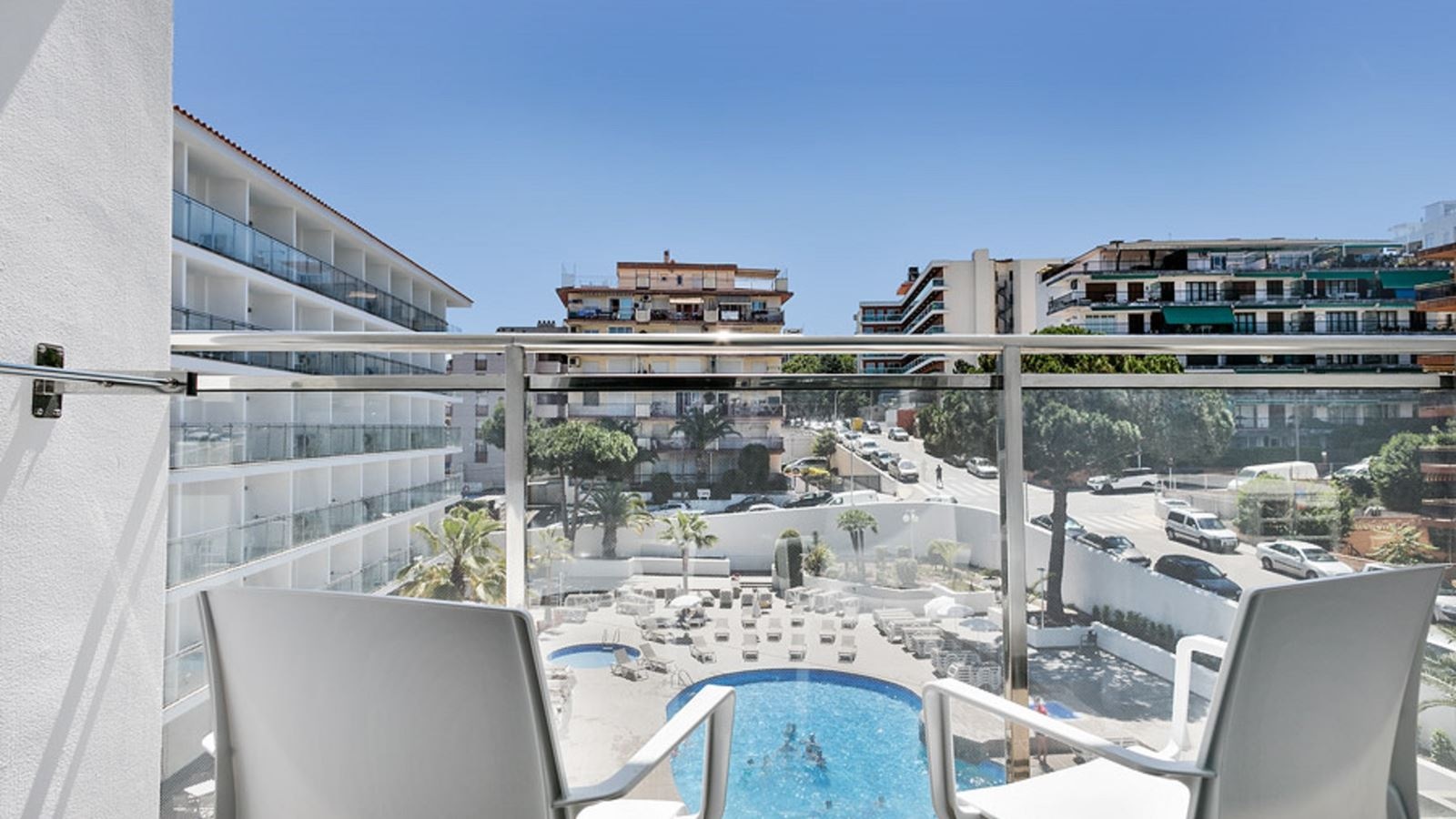 rooms-standard-room-balcony-or-terrace