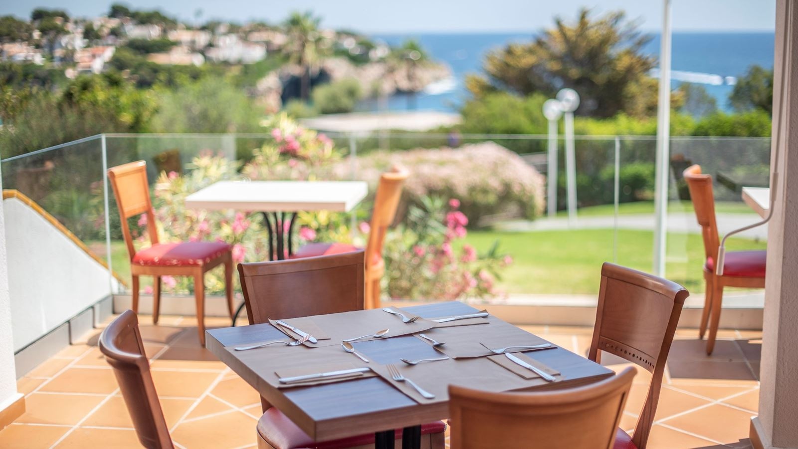 restaurants-main-restaurant