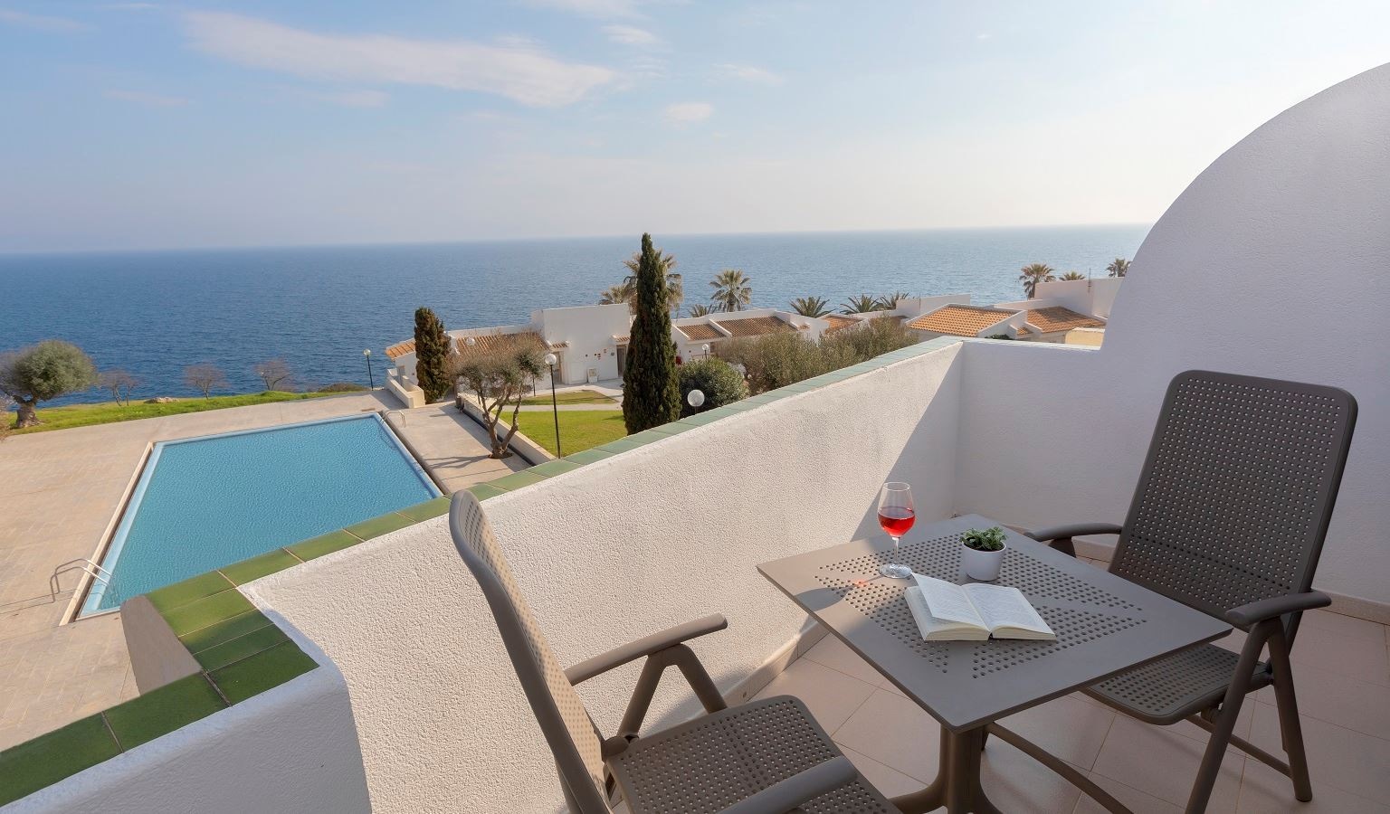 rooms-double-superior-sea-view-balcony-or-terrace