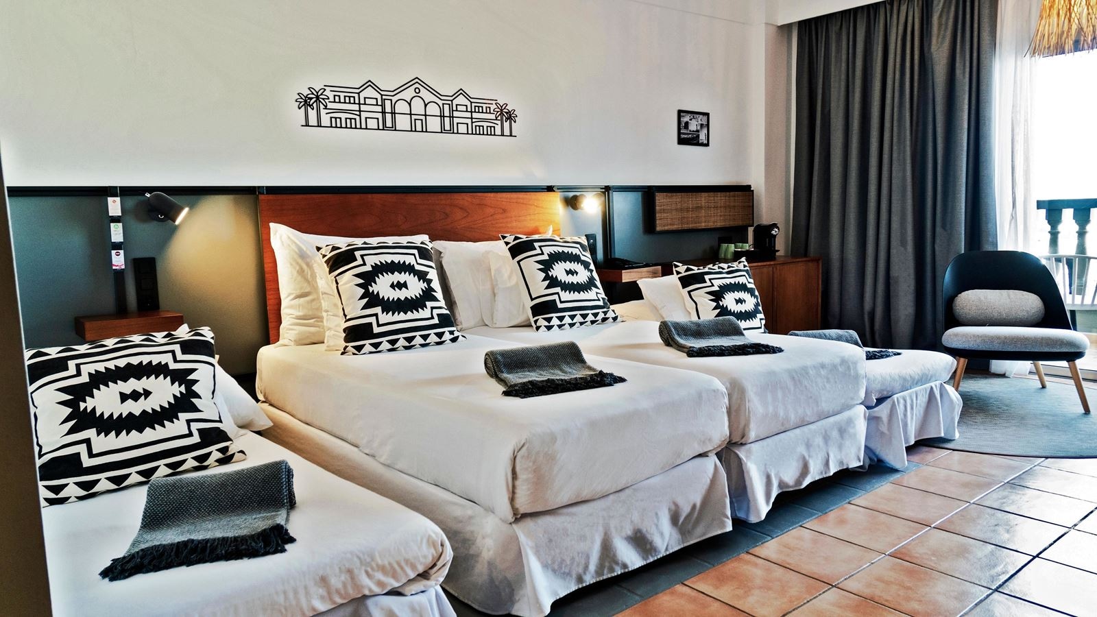 rooms-family-room