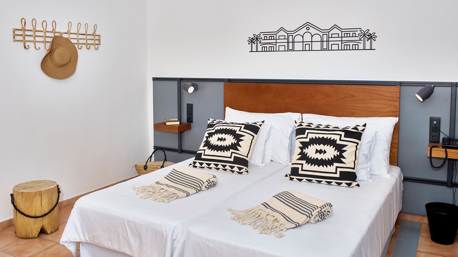 rooms-premium-standard-room-balcony-or-terrace