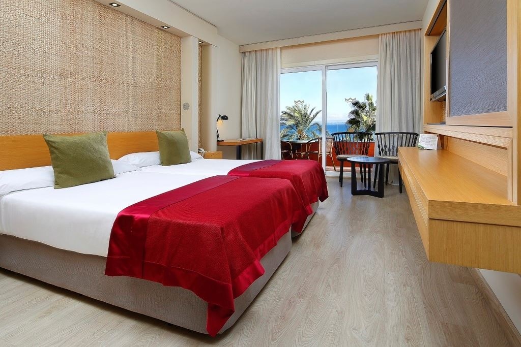 rooms-doubletwin-sea-view-balcony-or-terrace