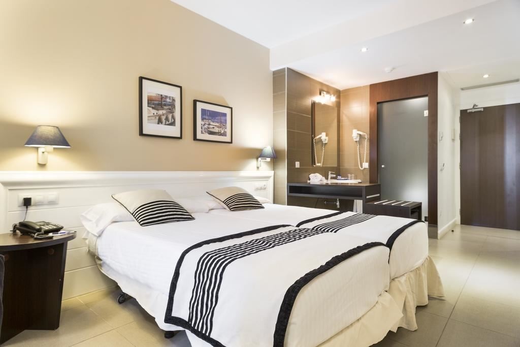 rooms-standard-room-balcony-or-terrace