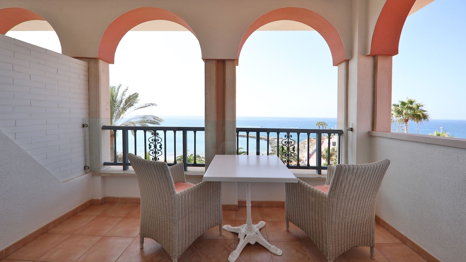 rooms-suite-vista-mar